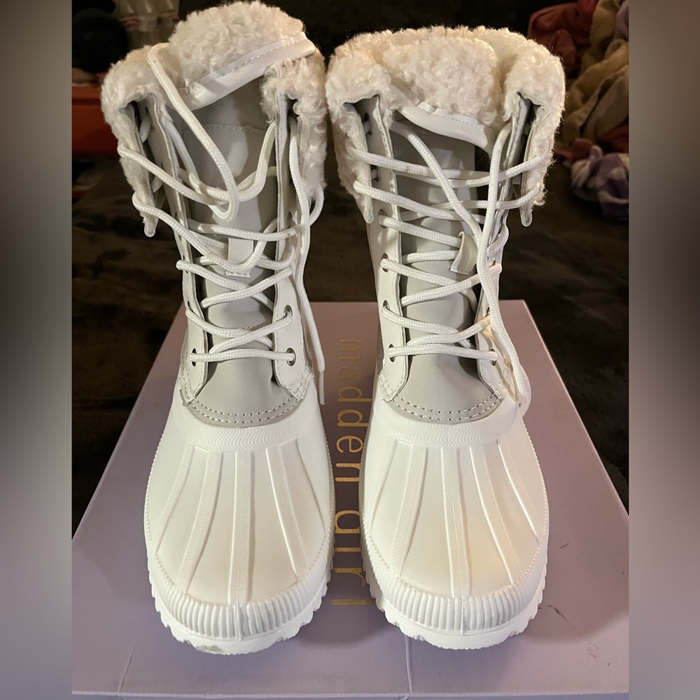 Madden Girl White Lace-Up Faux-Fur Winter Boots